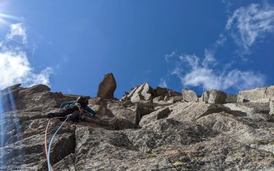 Clásica Sur “Poco” Directa (6a+/b) al Pico Abadías